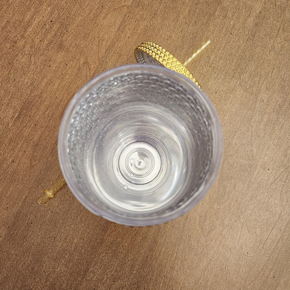 🔷️ Gold Pyramid 26oz Tumbler Cup - Picture 3 of 3